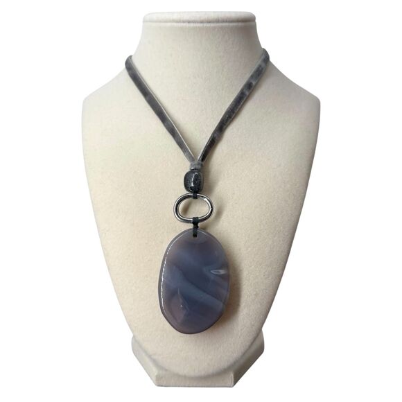 J. Jill Agate Stone Pendant Velvet Cord Necklace Gray Bead Wearever Winter Glaze - Picture 2 of 10